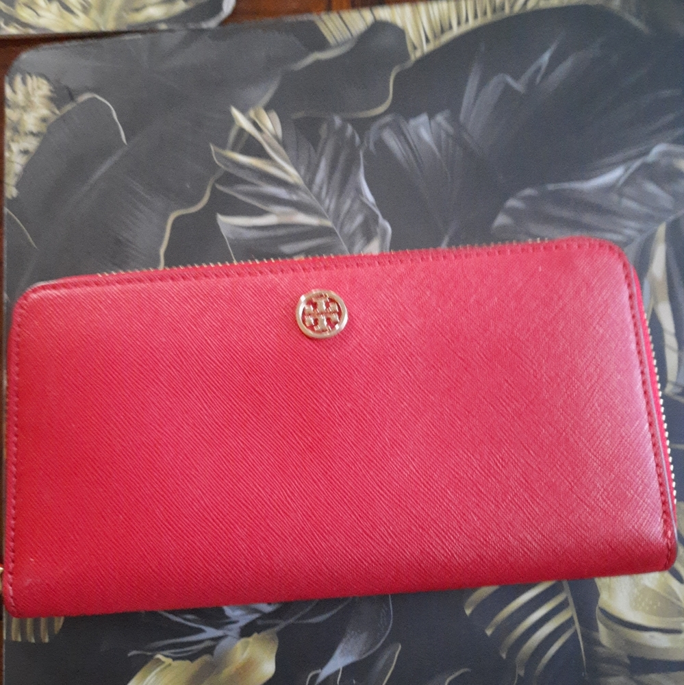 Tory burch